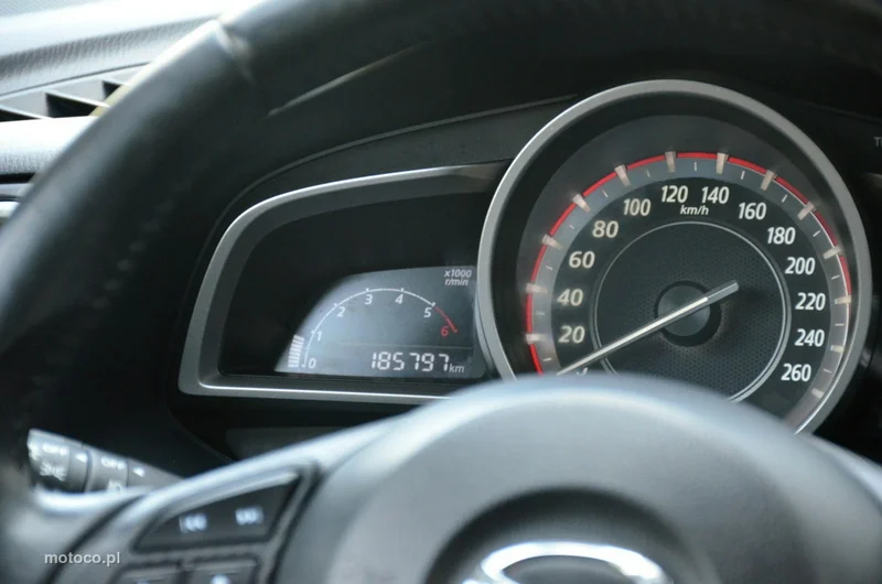 Mazda 3 30