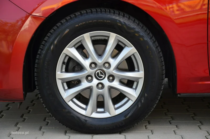 Mazda 3 4