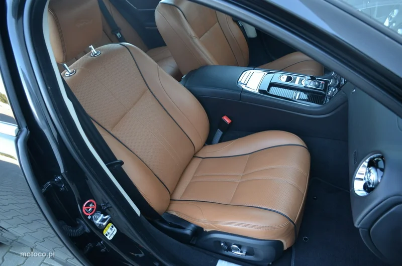 Jaguar XJ 39