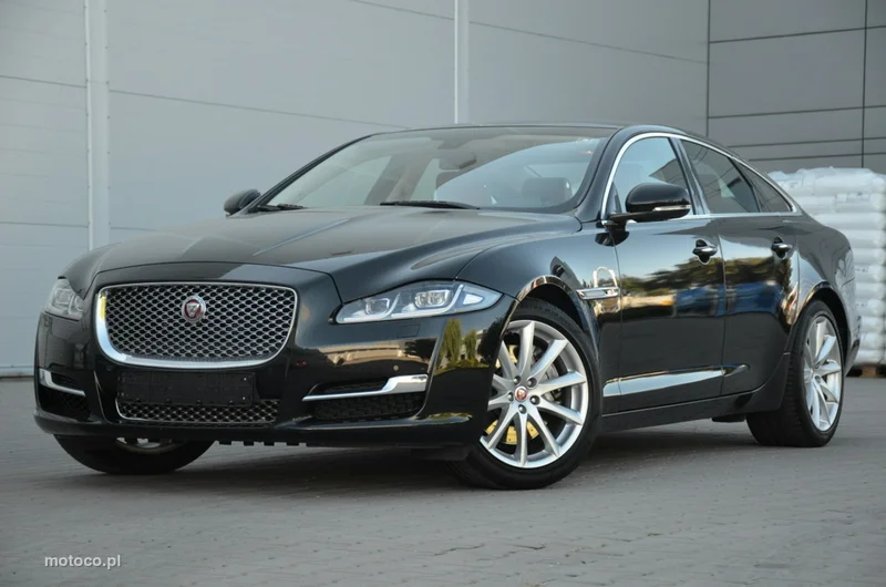 Jaguar XJ 9