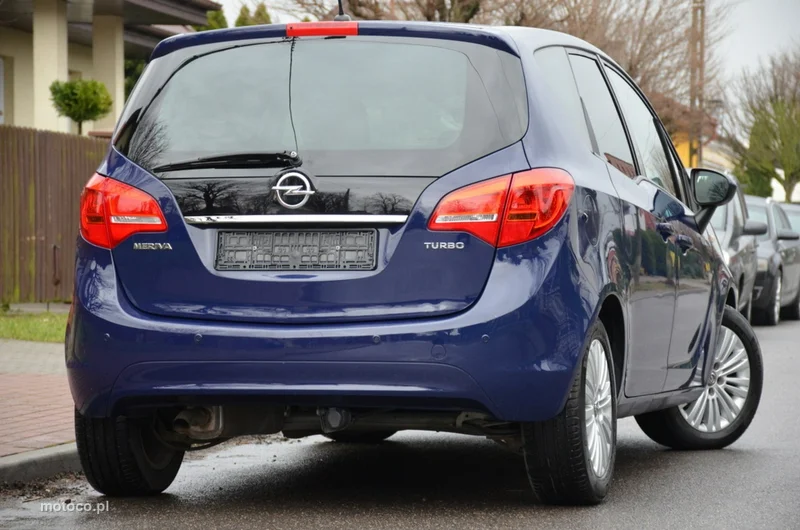 Opel Meriva B 12