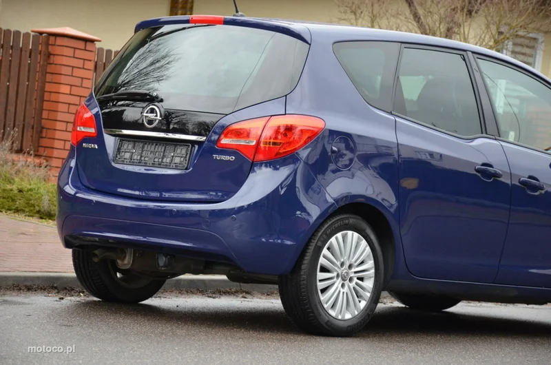 Opel Meriva B 15
