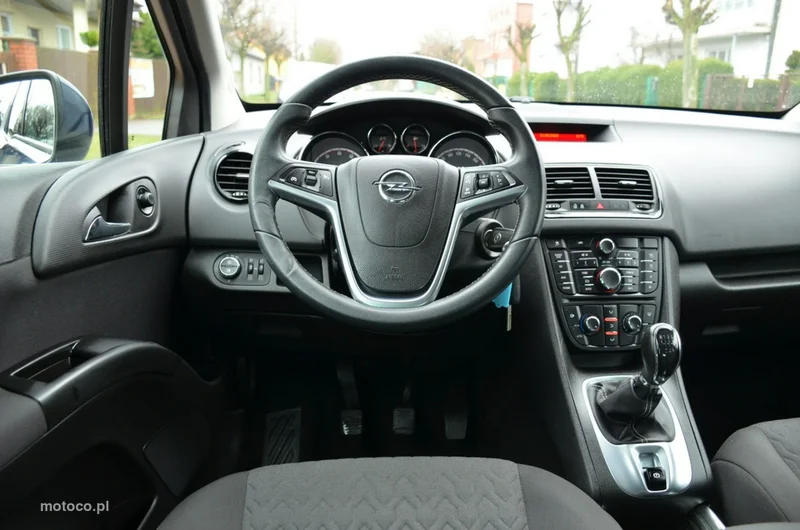 Opel Meriva B 26