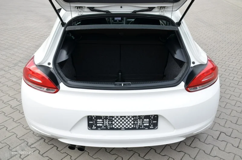 Volkswagen Scirocco III 2