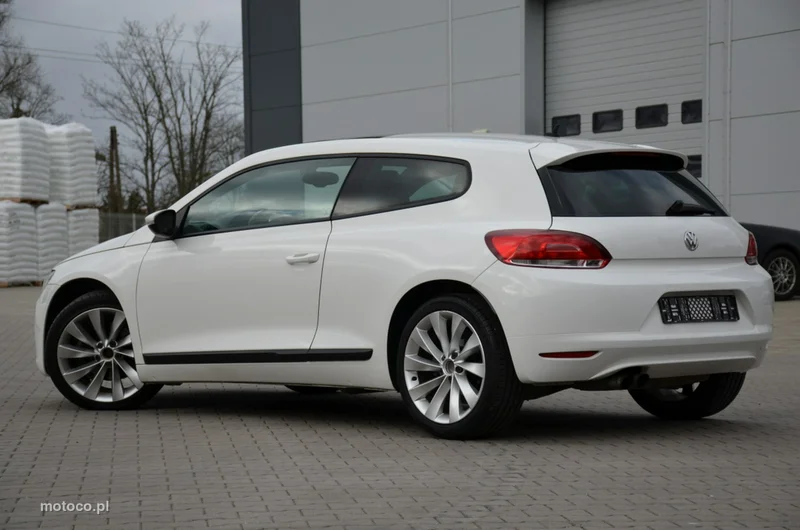 Volkswagen Scirocco III 11