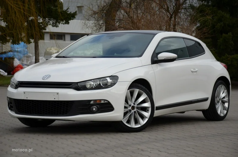 Volkswagen Scirocco III 13
