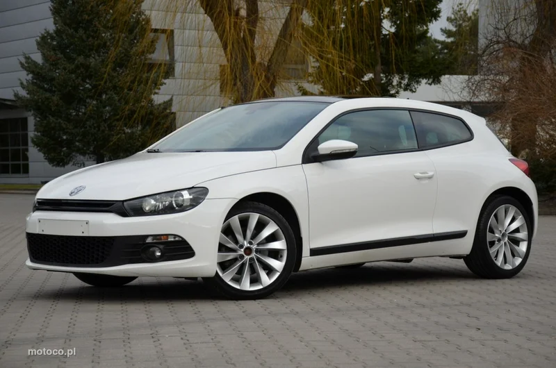 Volkswagen Scirocco III 14