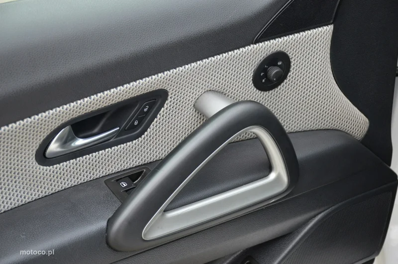 Volkswagen Scirocco III 20