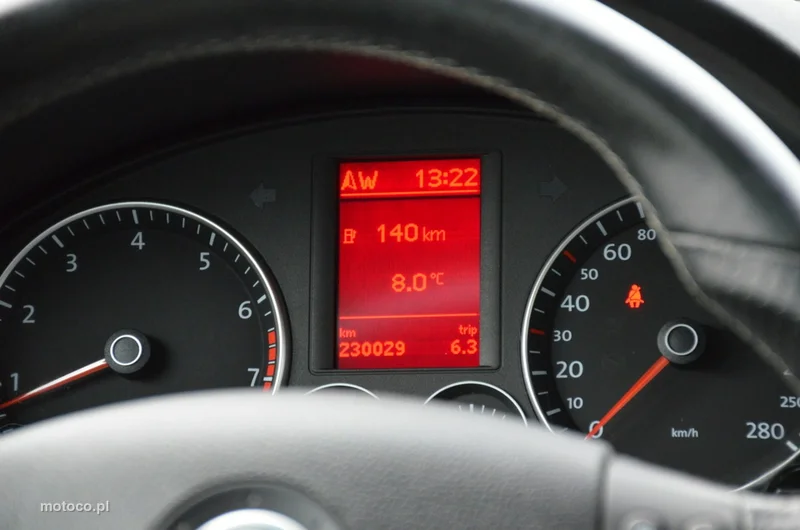 Volkswagen Scirocco III 35