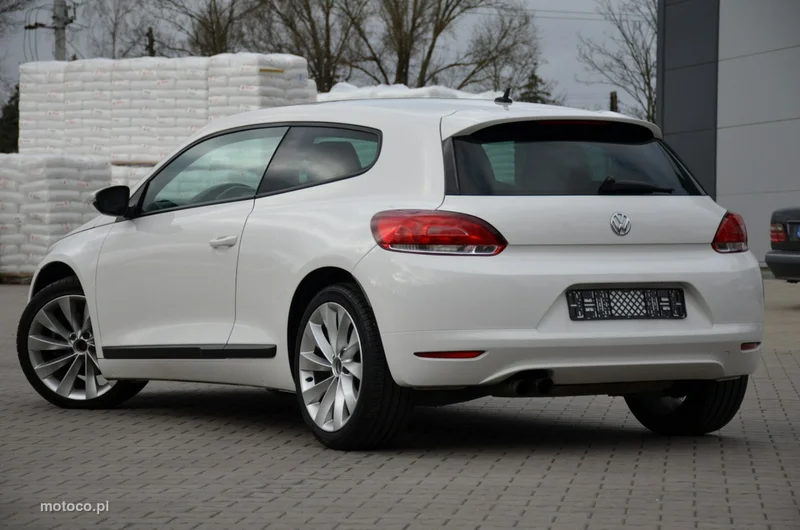 Volkswagen Scirocco III 10