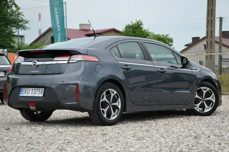 Opel Ampera 18