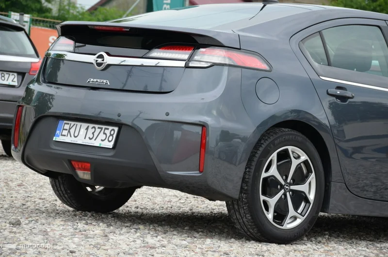 Opel Ampera 19