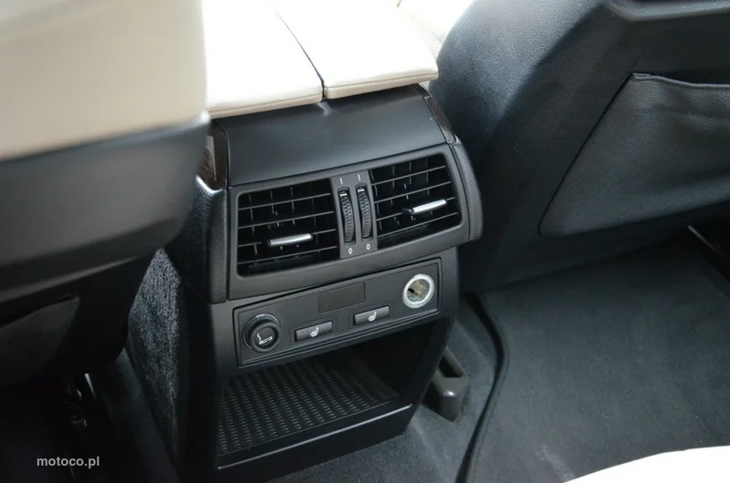 BMW X5 E70 30