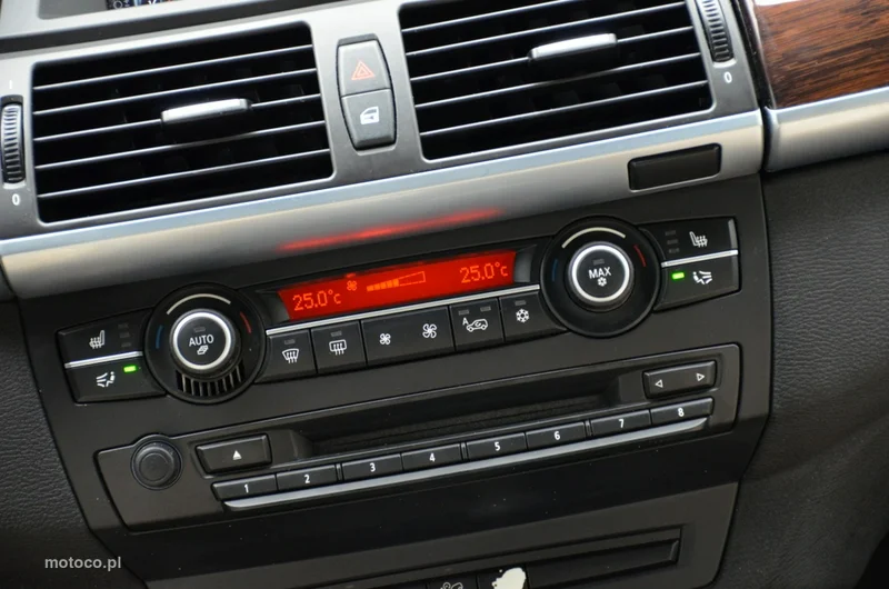 BMW X5 E70 36