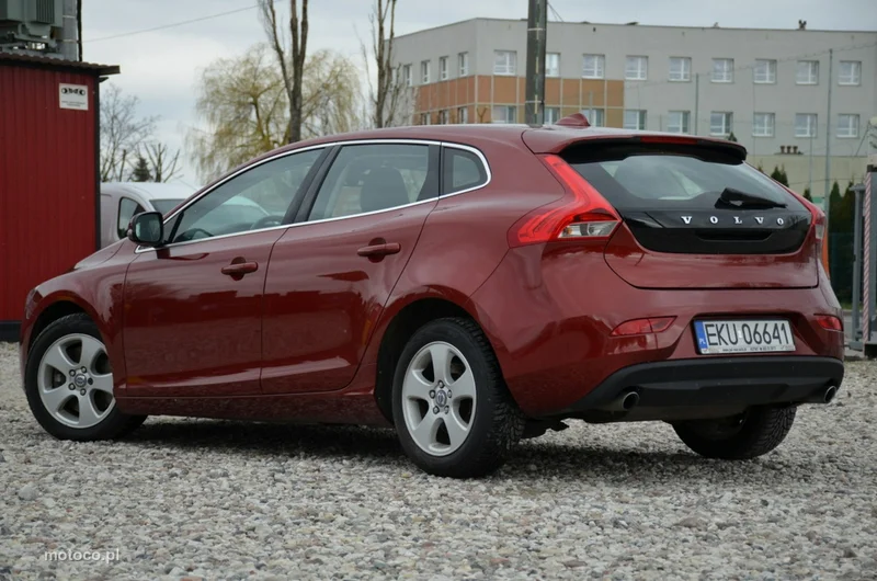 Volvo V40 8
