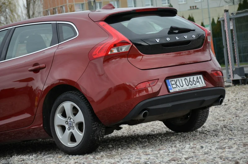 Volvo V40 9