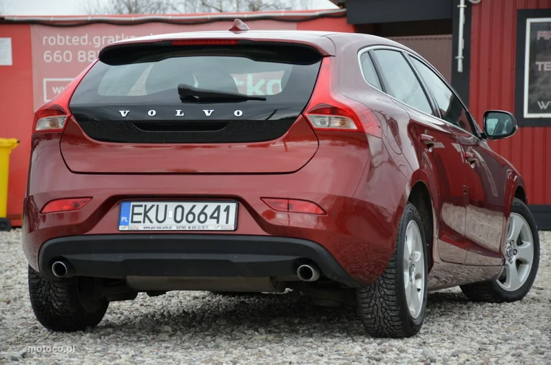 Volvo V40 10
