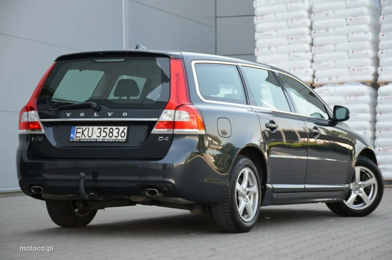 Volvo V70 12