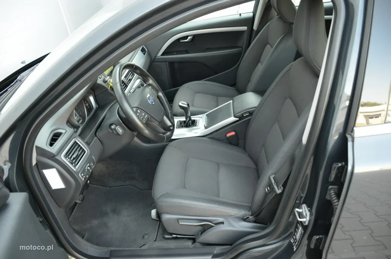 Volvo V70 19