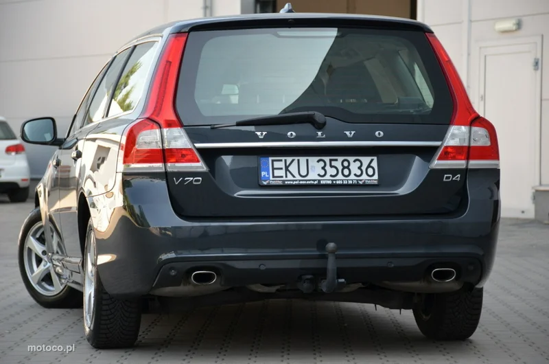 Volvo V70 3