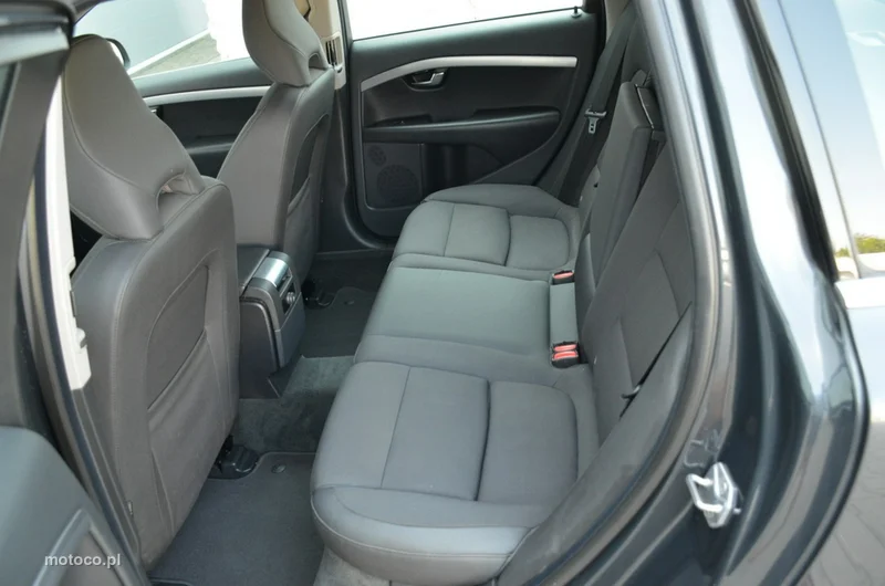 Volvo V70 23