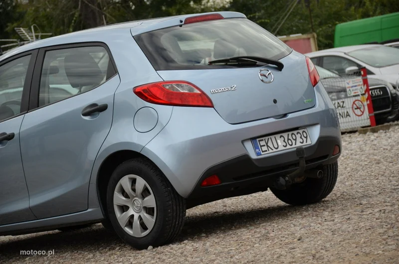 Mazda 2 15