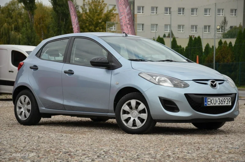 Mazda 2 18