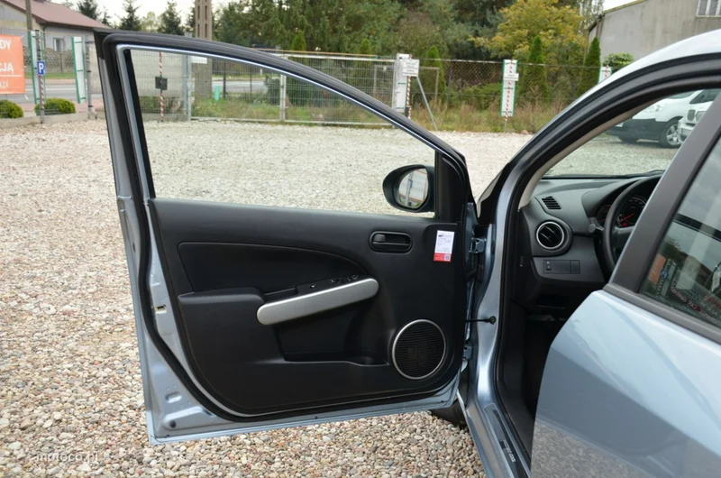 Mazda 2 20
