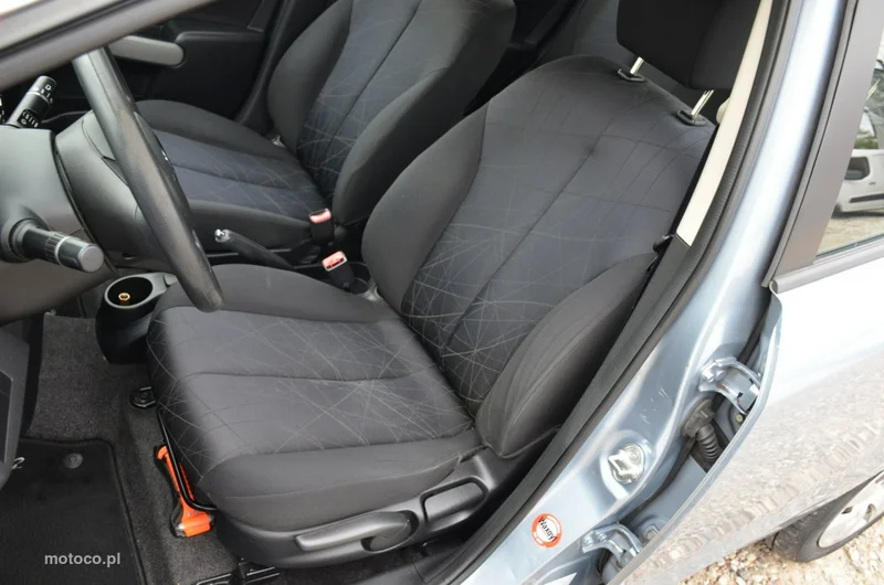 Mazda 2 24