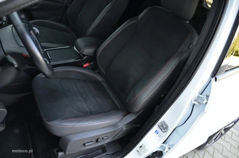Ford Kuga II 25