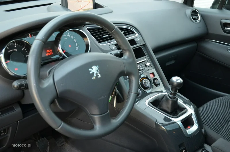 Peugeot 5008 25