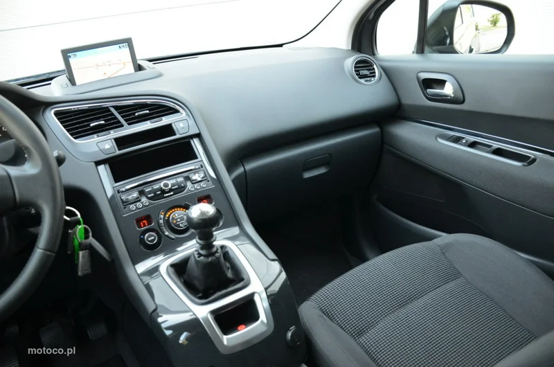 Peugeot 5008 32
