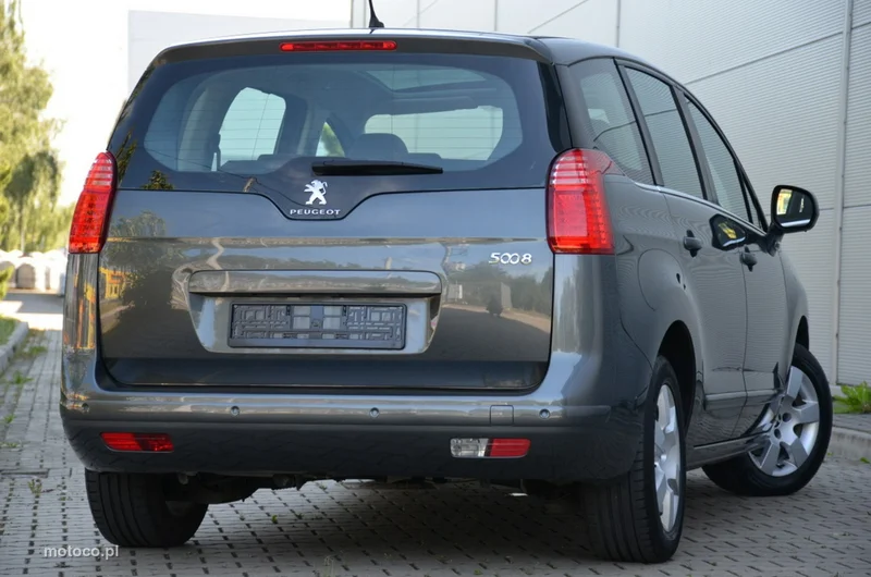 Peugeot 5008 8
