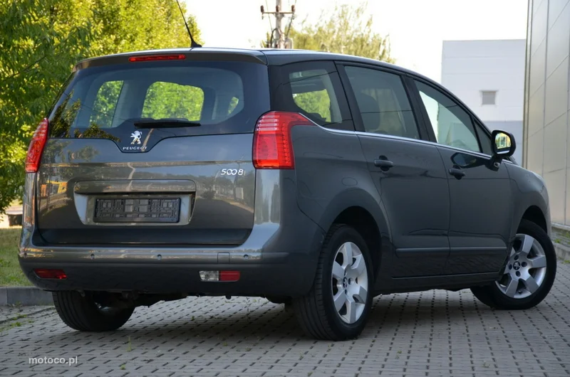 Peugeot 5008 9
