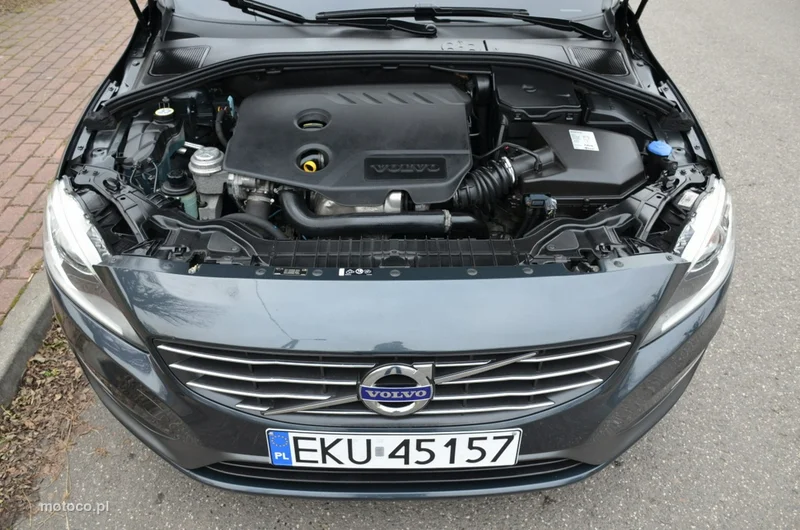 Volvo V60 12