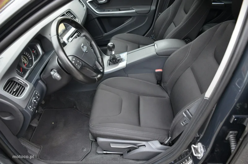 Volvo V60 16