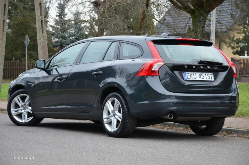 Volvo V60 9