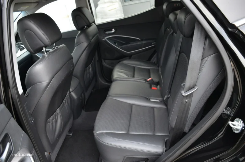 Hyundai SANTA FE 25