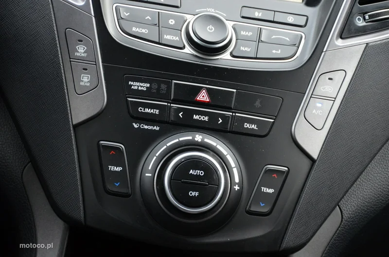 Hyundai SANTA FE 32