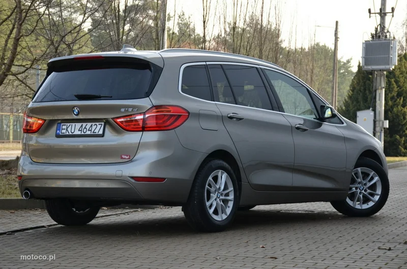 BMW Seria 2 F45 218 12