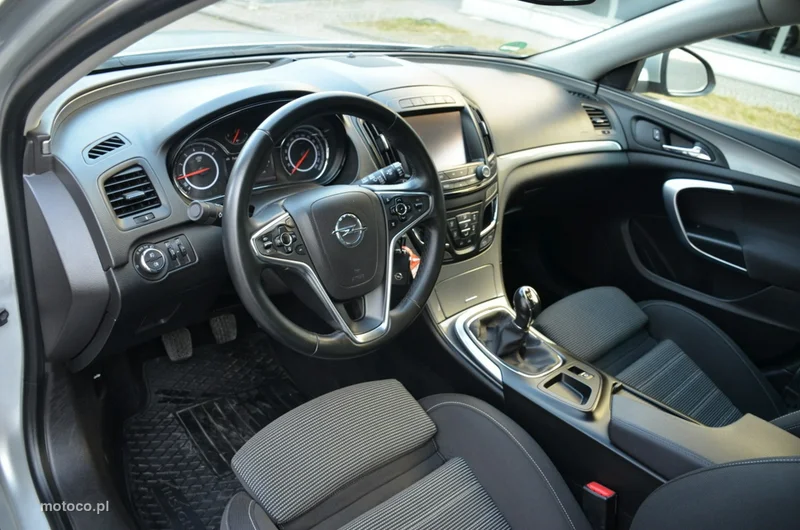 Opel Insignia A 23