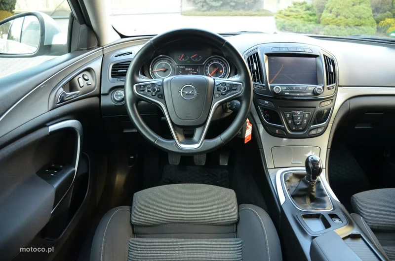 Opel Insignia A 28
