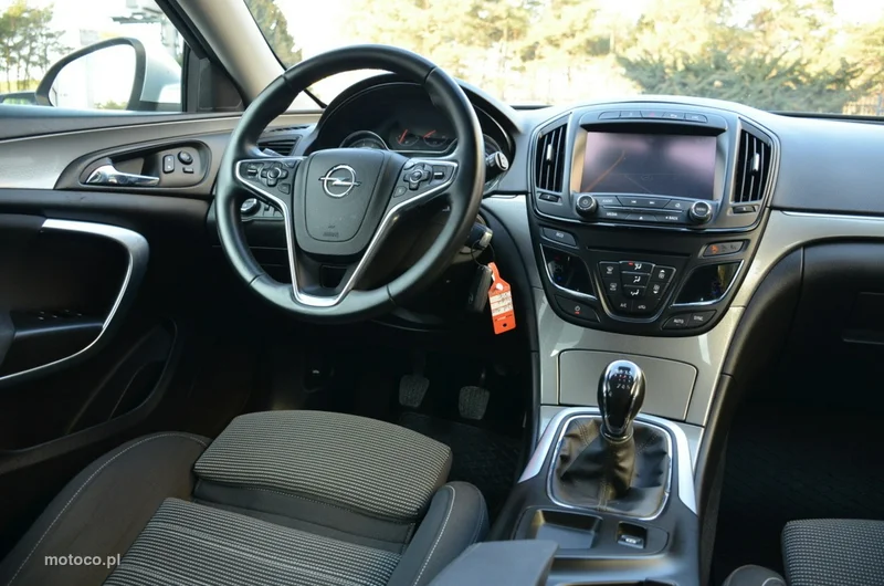 Opel Insignia A 30