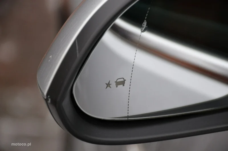 Opel Insignia A 36