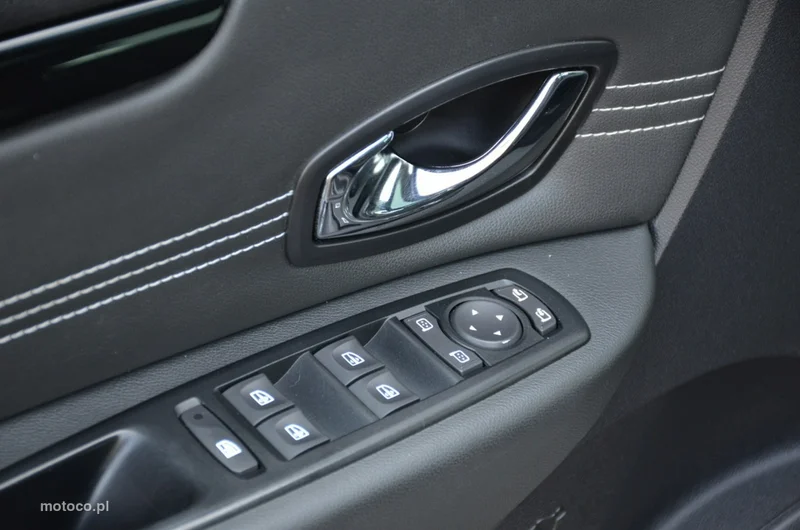 Renault Scenic III 19