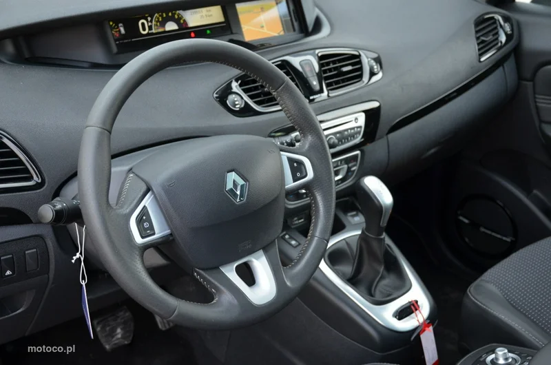 Renault Scenic III 23