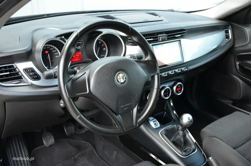 Alfa Romeo Giulietta 21