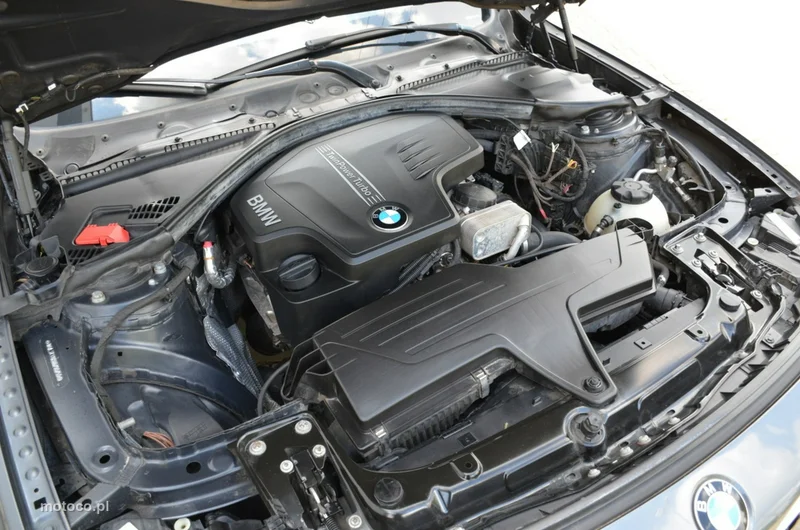BMW Seria 3 F30 3GT 20