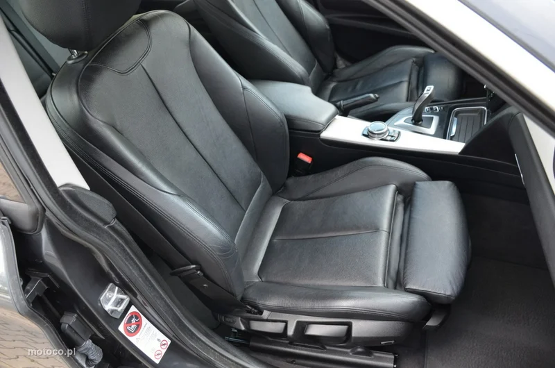 BMW Seria 3 F30 3GT 27