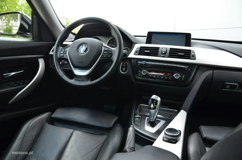 BMW Seria 3 F30 3GT 30